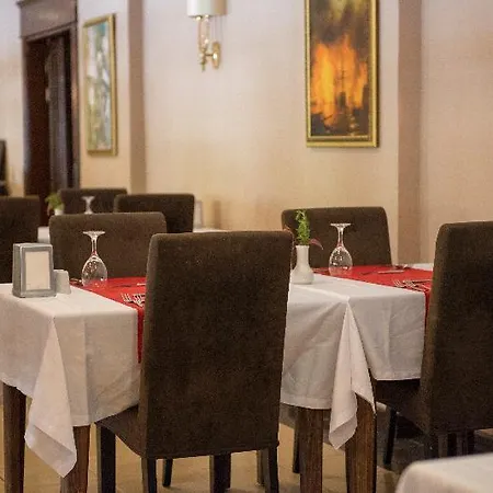 Alinn Boutique (adults Only) 호텔