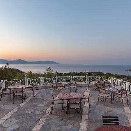 호텔 Alinn Boutique (adults Only) 4*