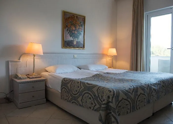 Alinn Boutique (adults Only) Szálloda 4*