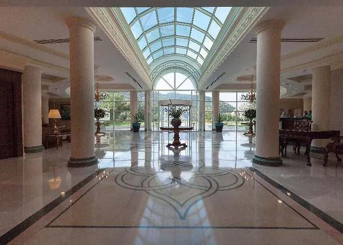 Alinn Boutique (adults Only) 4*