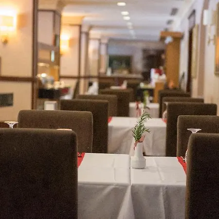 Alinn Boutique (adults Only) 4*